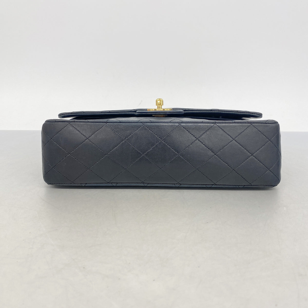 【6hd3232】シャネル ショルダーバッグ マトラッセ Wフラップ Wチェーン ラムスキン ブラック ゴールド金具【中古】レディース