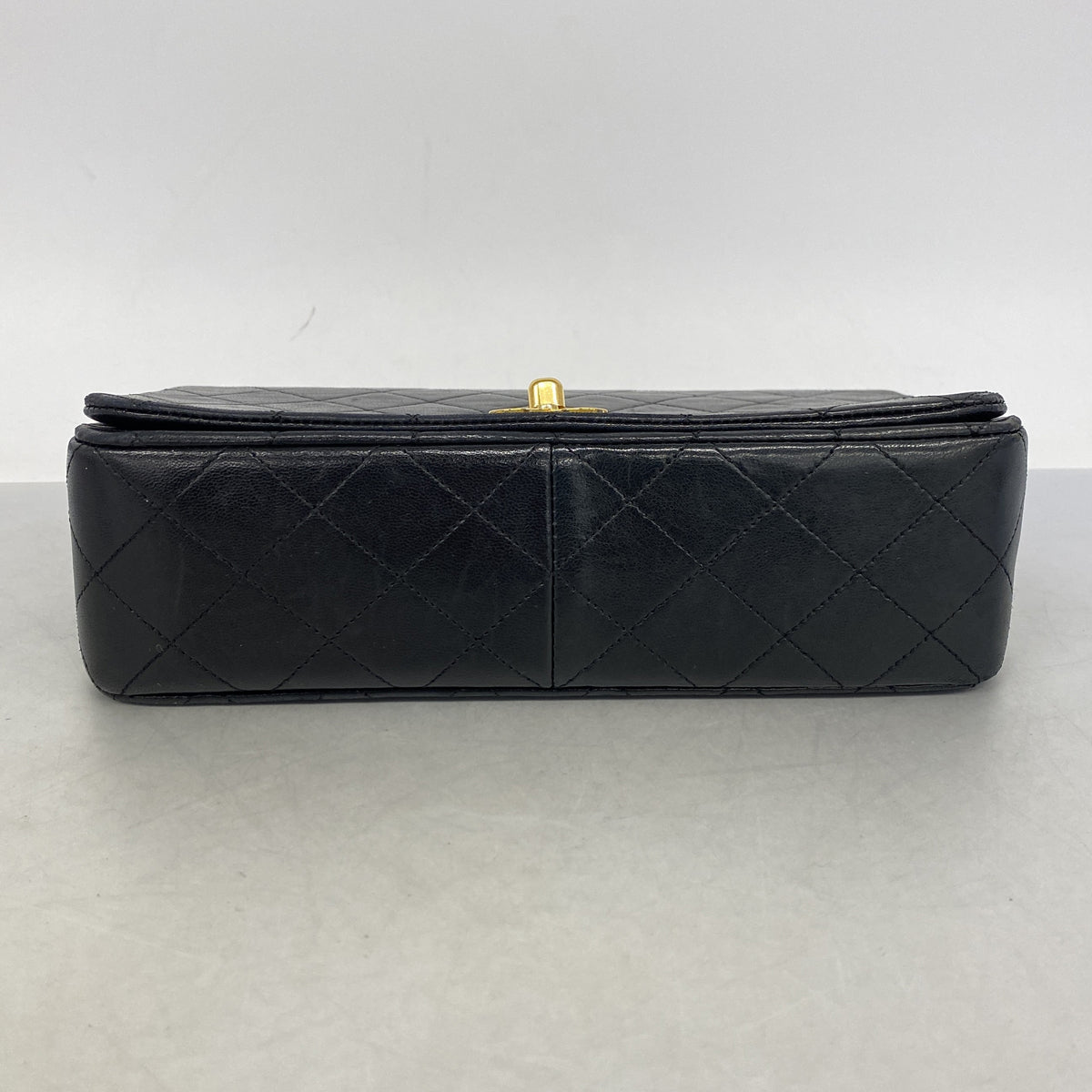 【6hd3275】シャネル ショルダーバッグ マトラッセ チェーンショルダー ラムスキン ブラック ゴールド金具【中古】レディース