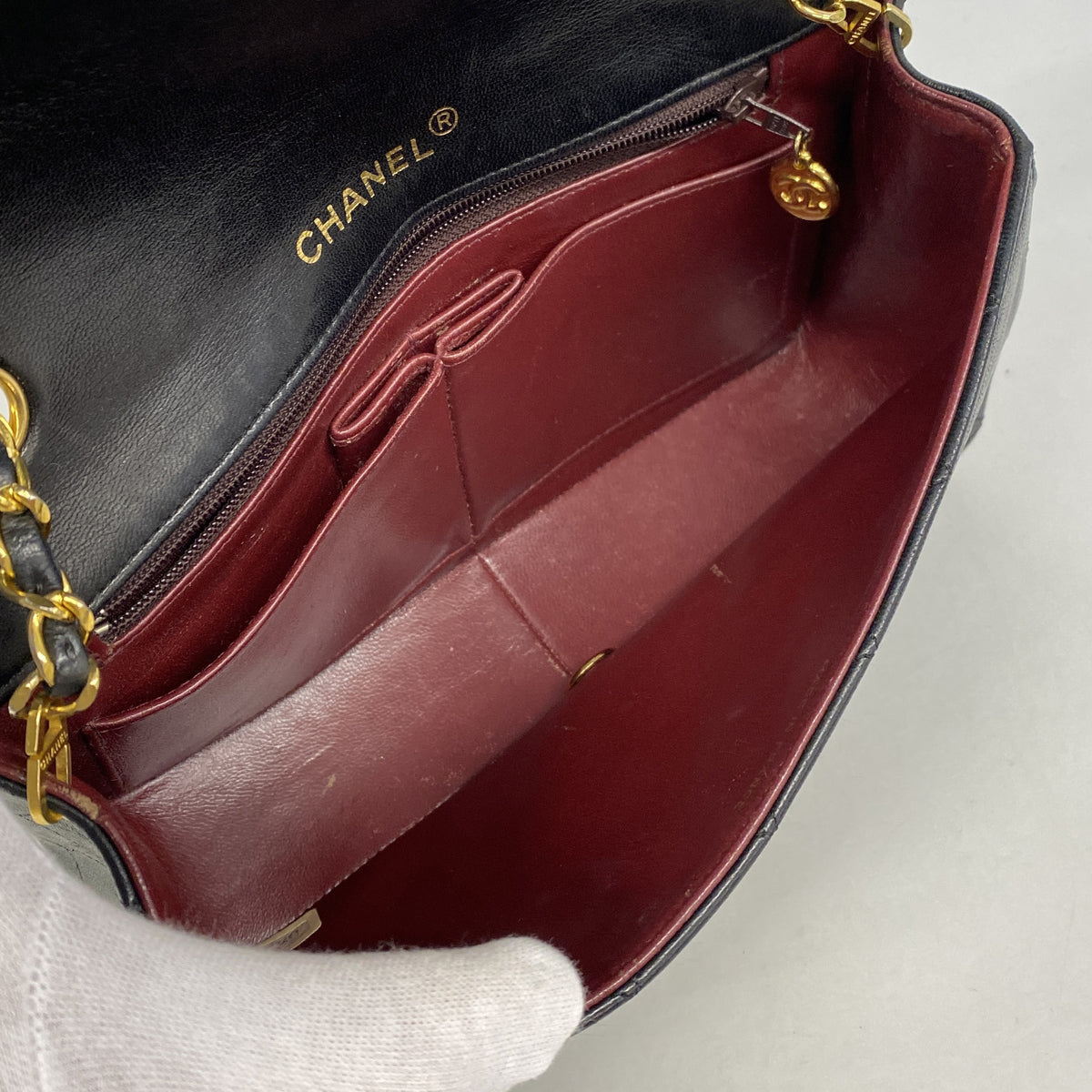 【6hd3275】シャネル ショルダーバッグ マトラッセ チェーンショルダー ラムスキン ブラック ゴールド金具【中古】レディース
