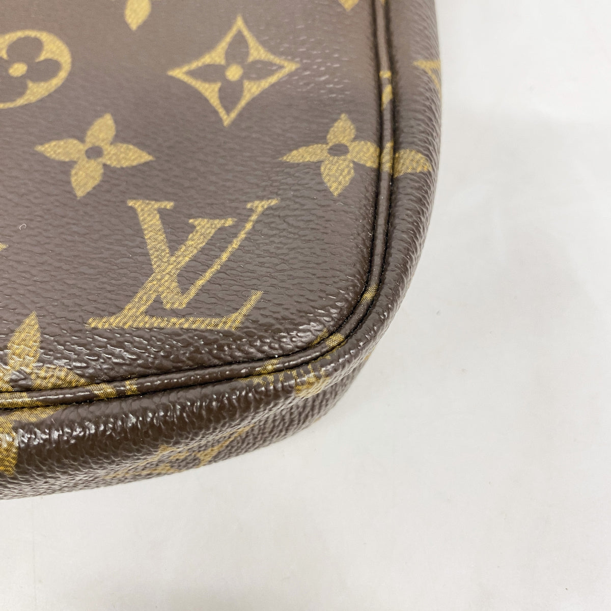 【6hd3285】ルイヴィトン ポーチ モノグラム ポシェットアクセソワール M51980 ブラウン【中古】レディース