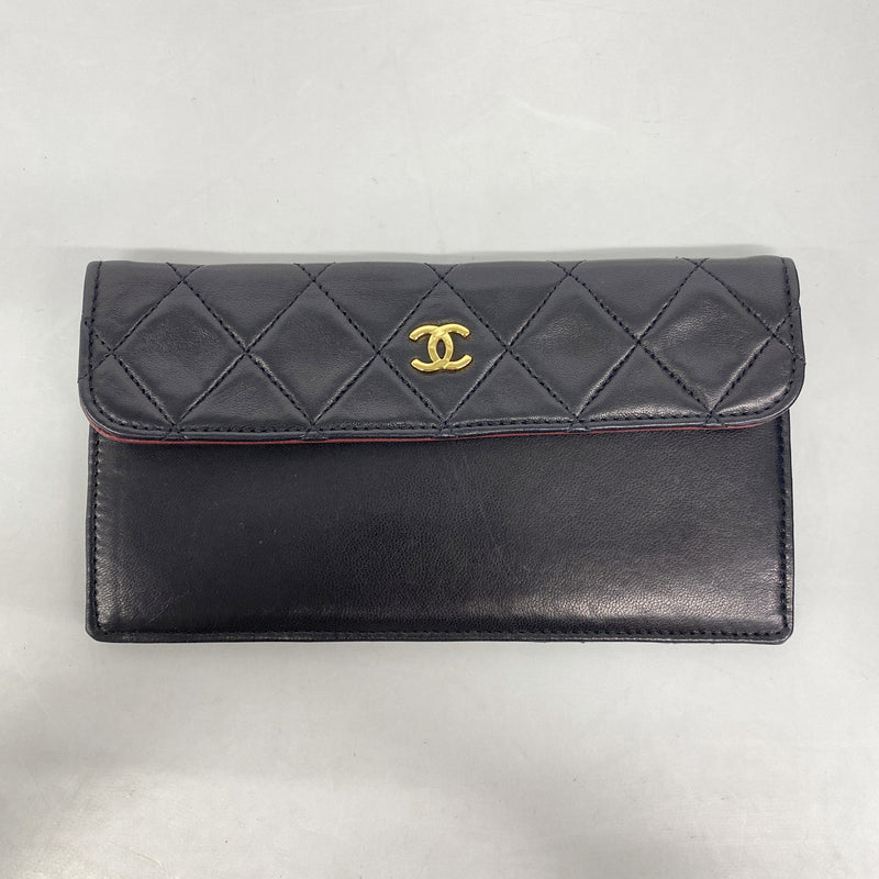 【6hd3304】シャネル ショルダーバッグ マトラッセ Wチェーン ラムスキン ブラック ゴールド金具【中古】レディース