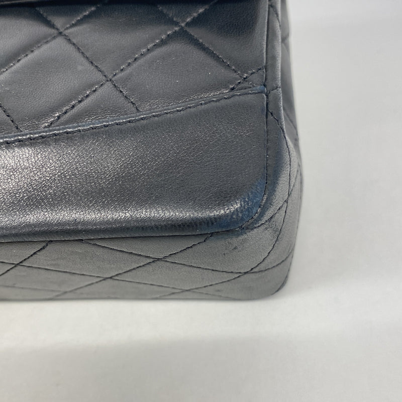 【6hd3304】シャネル ショルダーバッグ マトラッセ Wチェーン ラムスキン ブラック ゴールド金具【中古】レディース
