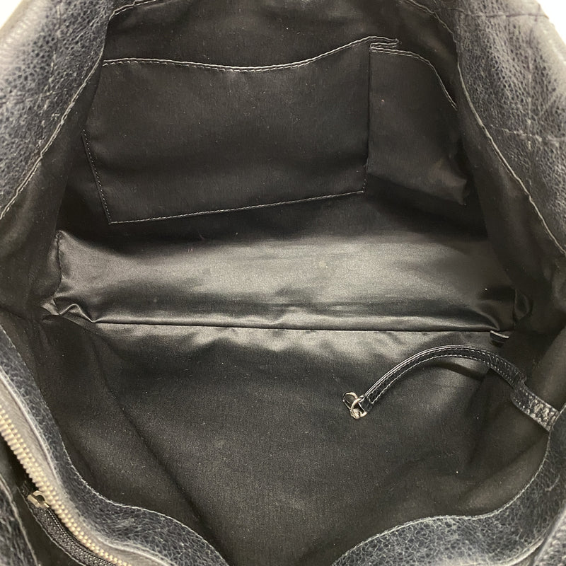 【6hd3311】シャネル トートバッグ オンザロード レザー ブラック シルバー金具【中古】レディース