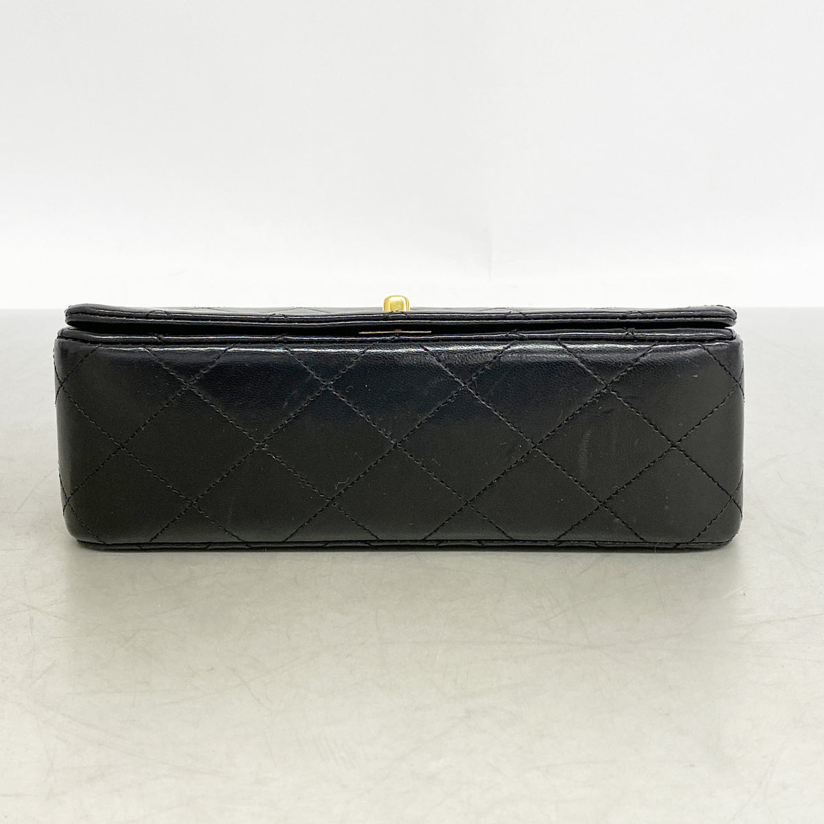 【6hd3313】シャネル ショルダーバッグ ミニマトラッセ チェーンショルダー ラムスキン ブラック ゴールド金具【中古】レディース