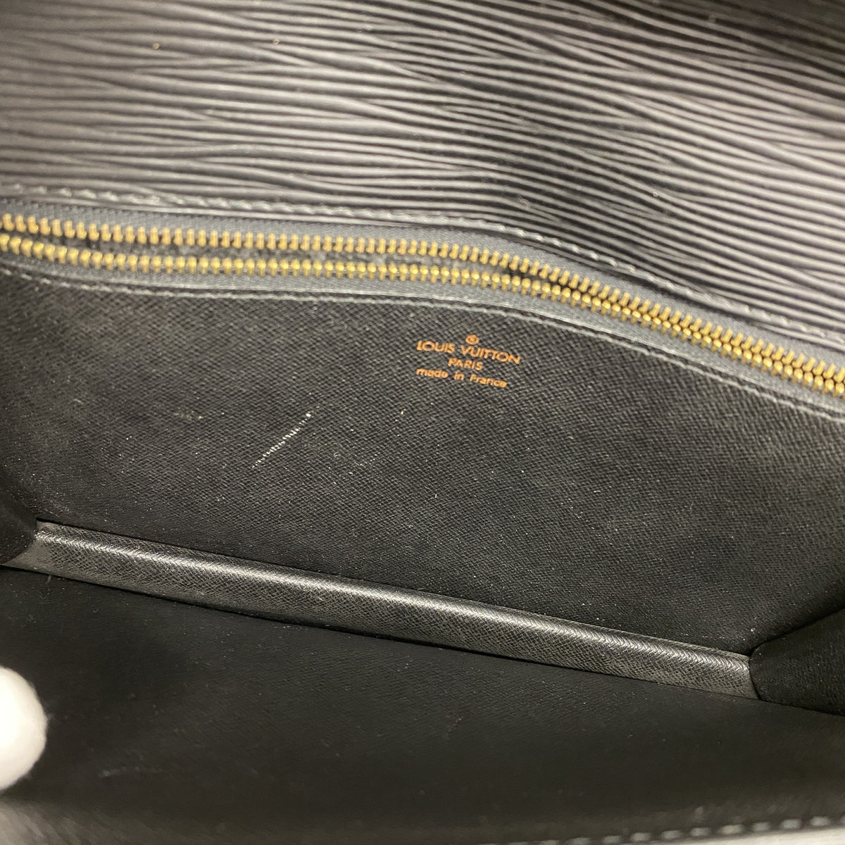 【6hd3339】ルイヴィトン クラッチバッグ エピ ポシェットセリエドラゴンヌ M52612 ノワール【中古】レディース