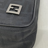 【6hd3341】フェンディ ショルダーバッグ ズッカ ナイロンキャンバス ブラック シルバー金具【中古】レディース
