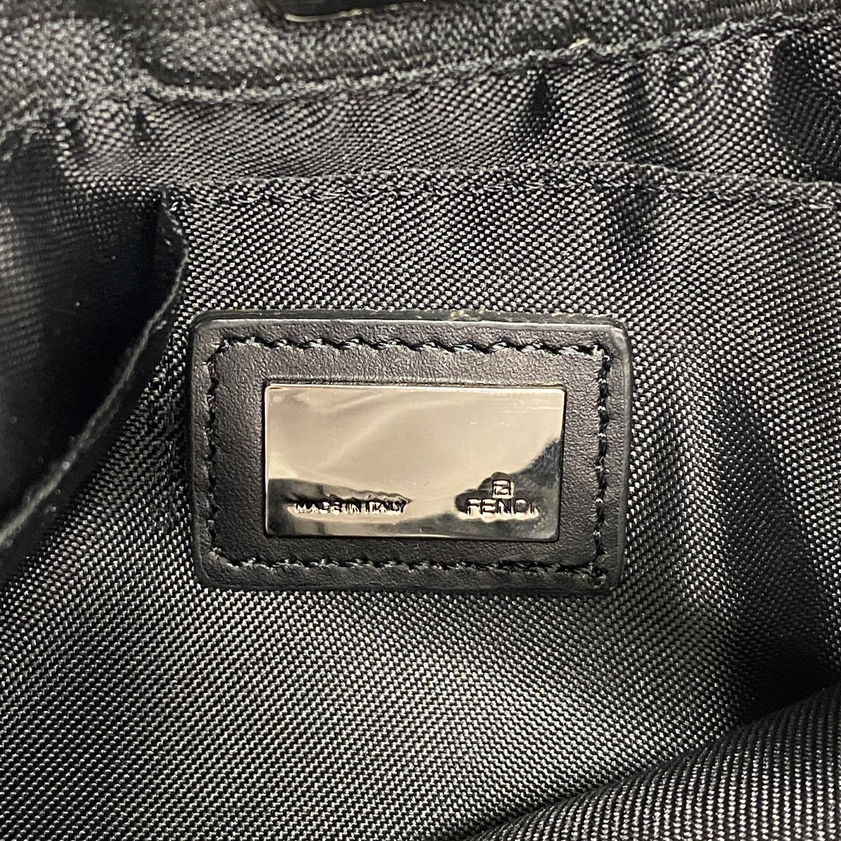 【6hd3341】フェンディ ショルダーバッグ ズッカ ナイロンキャンバス ブラック シルバー金具【中古】レディース
