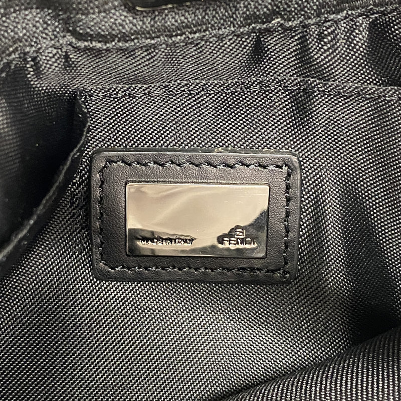 【6hd3341】フェンディ ショルダーバッグ ズッカ ナイロンキャンバス ブラック シルバー金具【中古】レディース