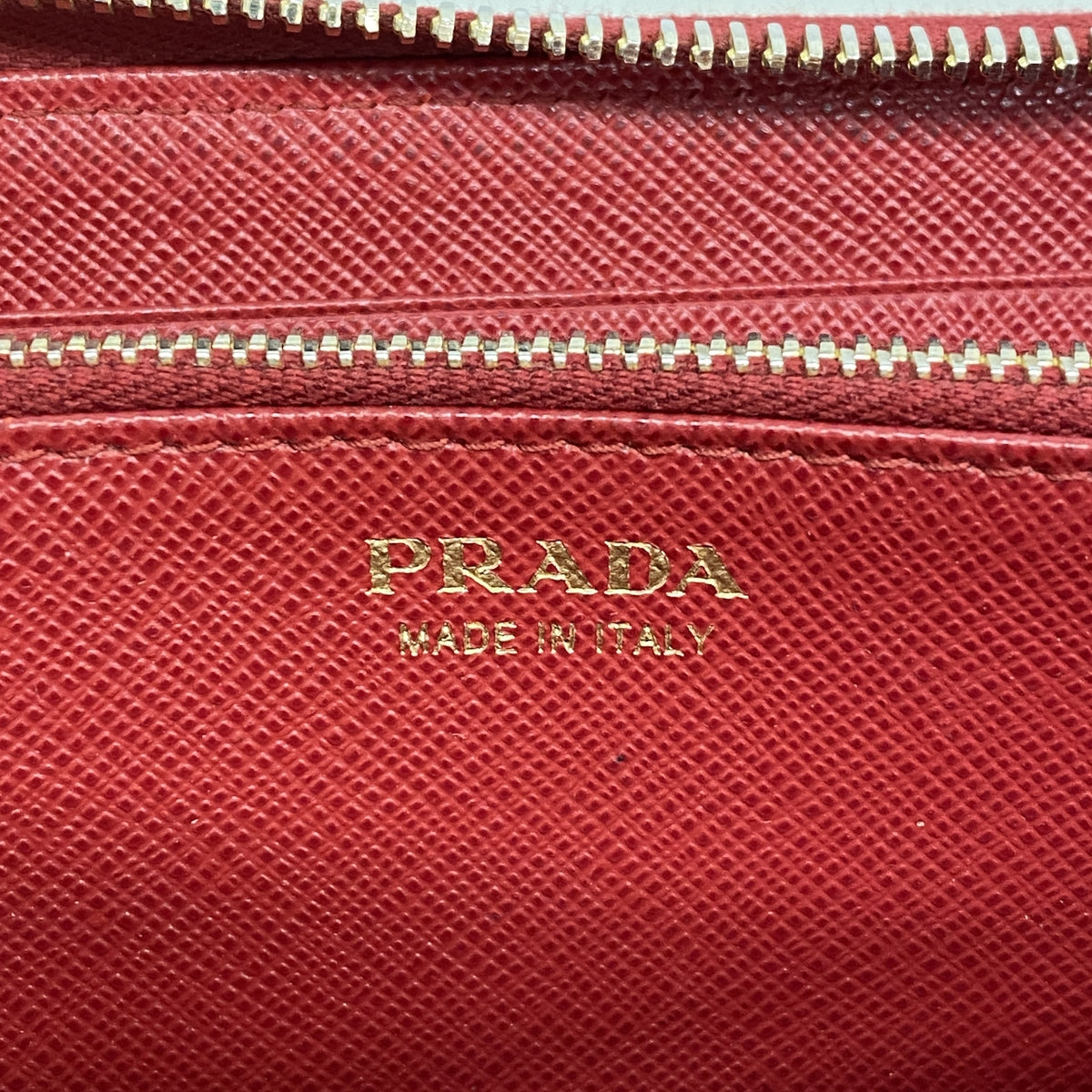 【6hd3397-k】プラダ 長財布 サフィアーノ レザー レッド ゴールド金具【中古】レディース