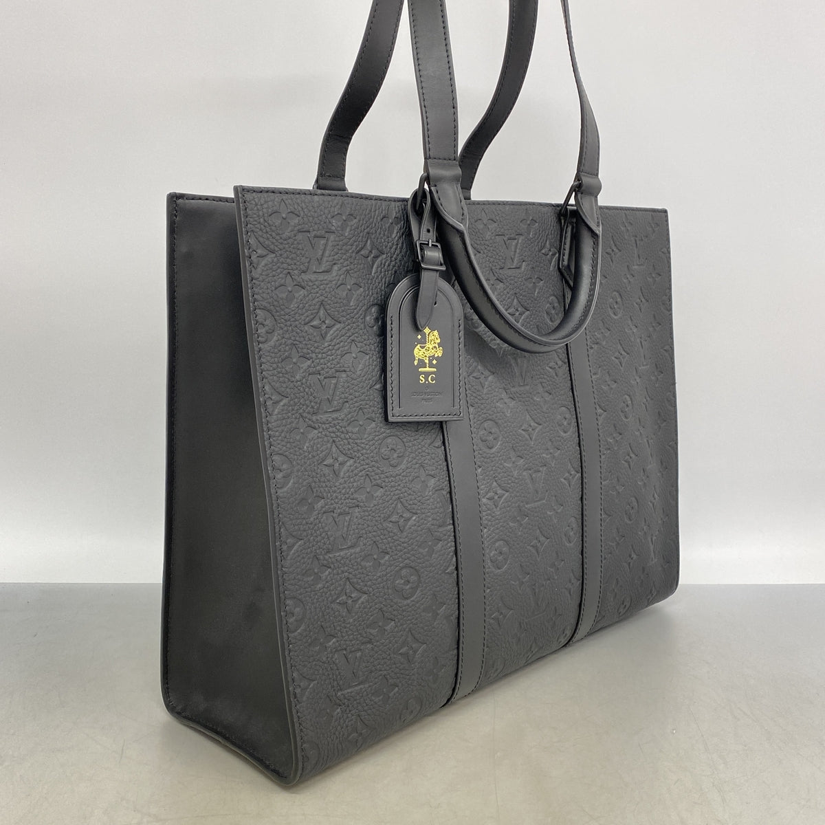 【6hd3405】ルイヴィトン トートバッグ トリヨン サックプラ 24H M24786 ブラック 2wayバック【中古】メンズ
