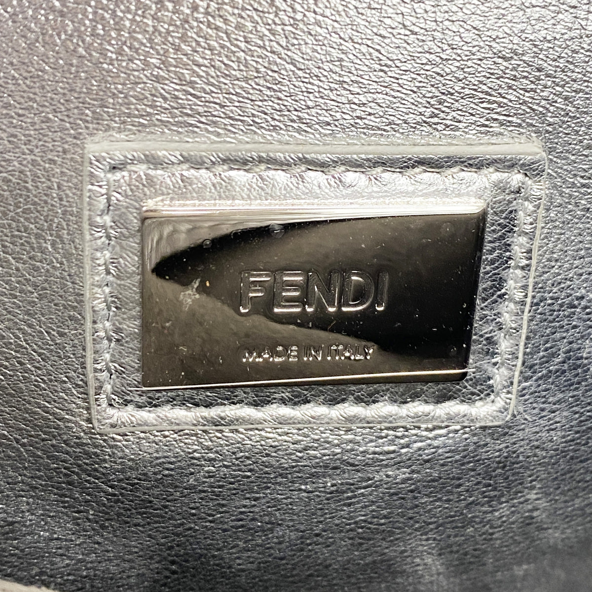 【6hd3414】フェンディ ハンドバッグ ピーカブー レザー シルバー シルバー金具【中古】レディース