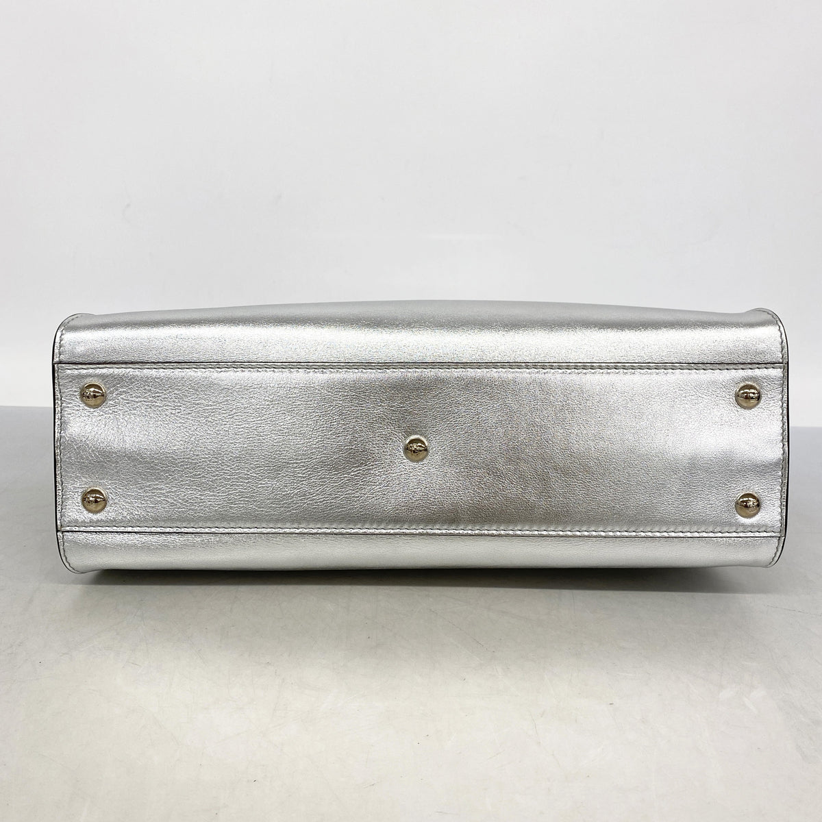 【6hd3414】フェンディ ハンドバッグ ピーカブー レザー シルバー シルバー金具【中古】レディース