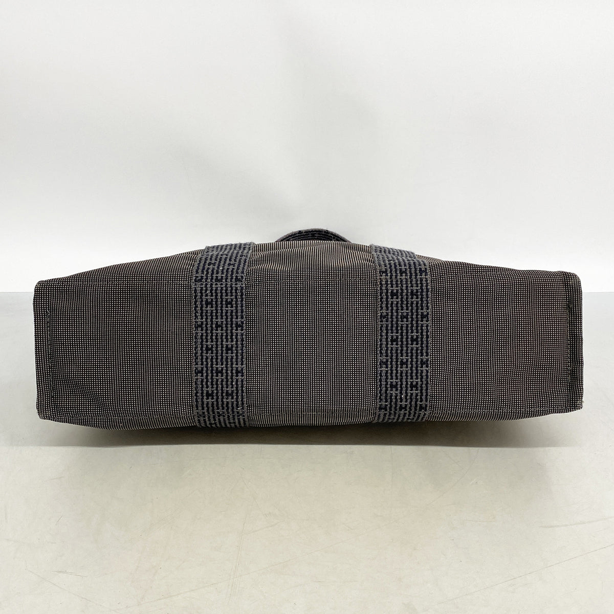 【6hd3511】エルメス トートバッグ エールラインMM ナイロン グレー シルバー金具【中古】メンズ レディース ユニセックス