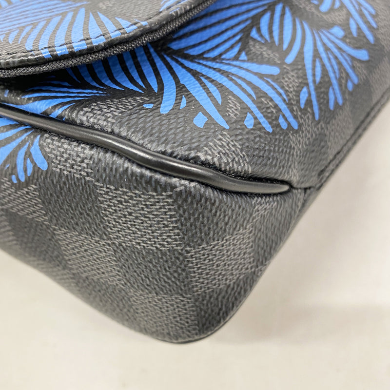 【6hd3526】ルイヴィトン ショルダーバッグ ダミエ・グラフィット ディストリクトPM N41714 ブラック ブルー【中古】メンズ