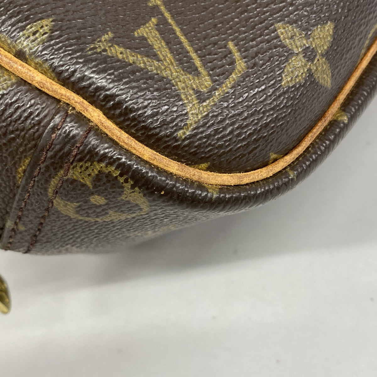 【6hd3543】ルイヴィトン ハンドバッグ モノグラム トゥルーヴィル M42228 ブラウン【中古】レディース