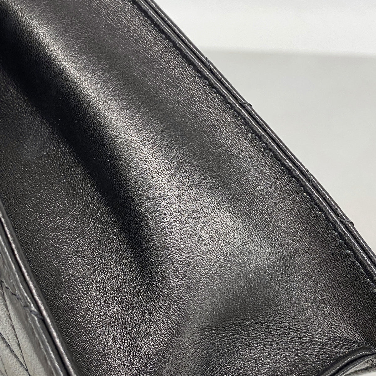 【6hd3549-k】シャネル ショルダーバッグ マトラッセ チェーンショルダー ラムスキン ブラック ゴールド金具【中古】レディース