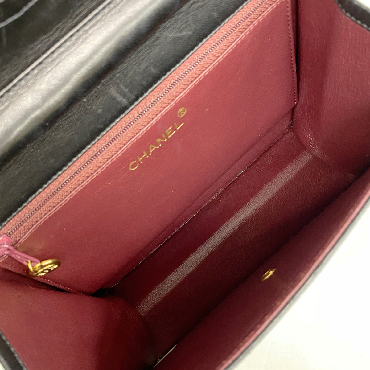 【6hd3549-k】シャネル ショルダーバッグ マトラッセ チェーンショルダー ラムスキン ブラック ゴールド金具【中古】レディース