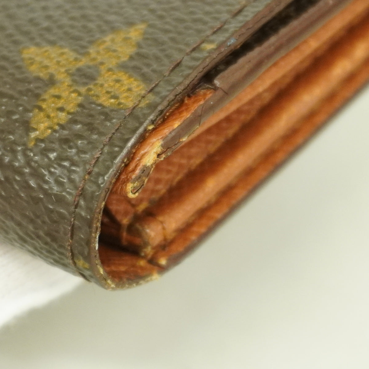 【6hd3742】ルイヴィトン 財布 モノグラム ポルトモネジップ M61735 ブラウン【中古】レディース