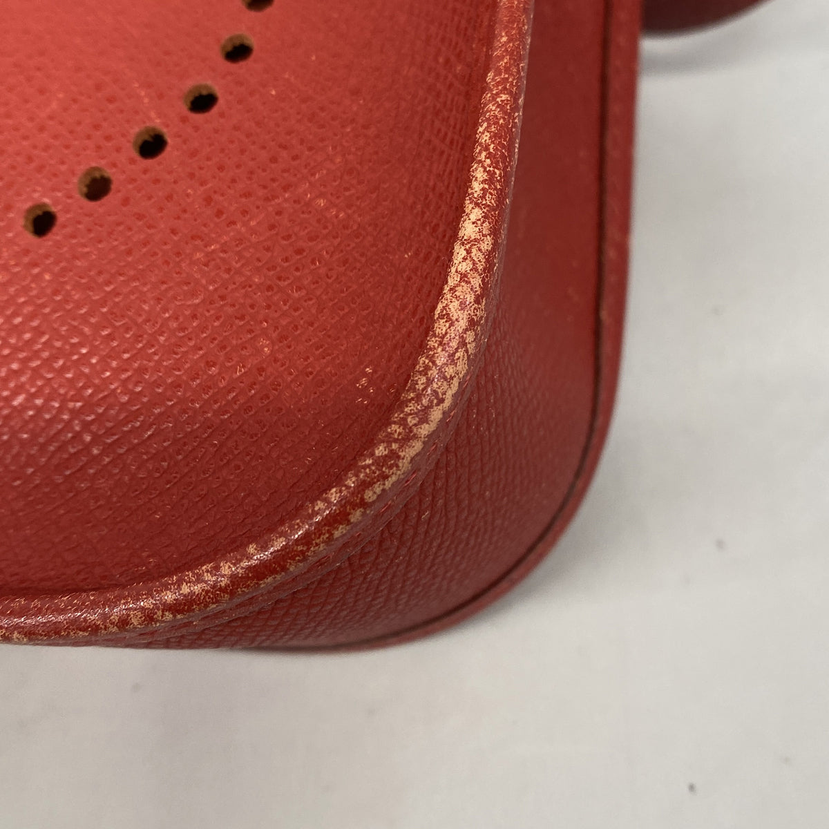 【6hd3753】エルメス ショルダーバッグ エヴリンTPM クシュベル ルージュカザック シルバー金具 □H刻印【中古】レディース
