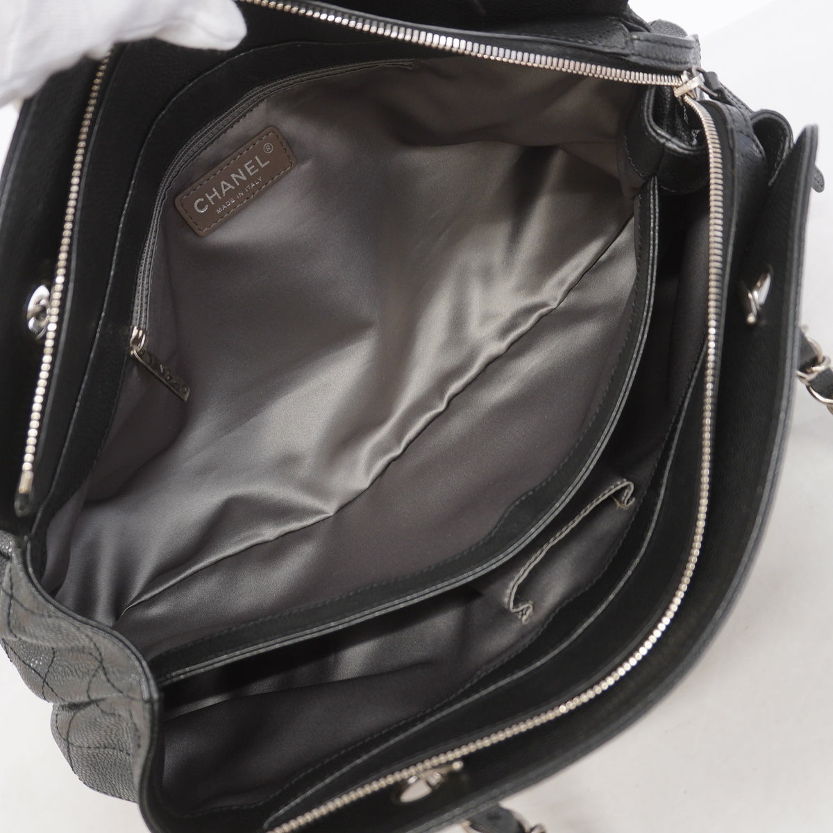 【6hd3840-k】シャネル ショルダーバッグ チェーンショルダー キャビアスキン ブラック シルバー金具【中古】レディース
