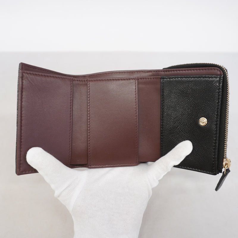 【6hd3841-k】シャネル 三つ折り財布 マトラッセ キャビアスキン ブラック シャンパンゴールド金具【中古】レディース