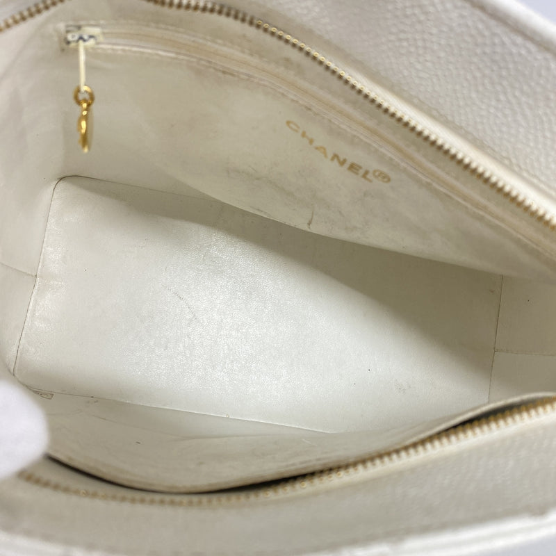 【6hd3847-k】シャネル トートバッグ 復刻トート キャビアスキン ホワイト ゴールド金具【中古】レディース