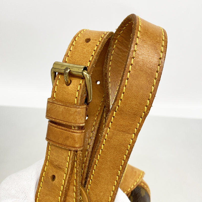【6hd3858】ルイヴィトン ショルダーバッグ モノグラム ソミュール30 M42256 ブラウン【中古】レディース
