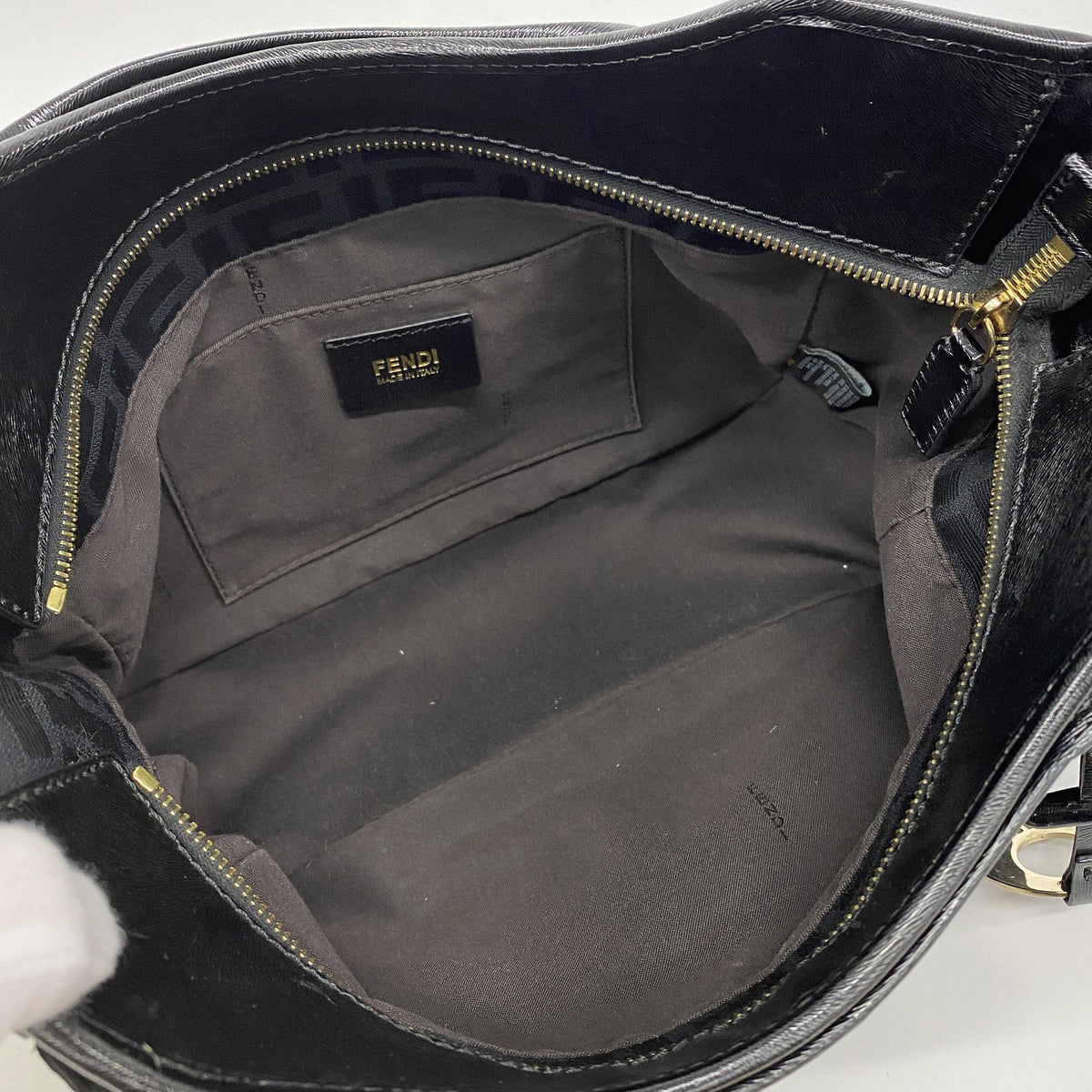 【6hd3869】フェンディ トートバッグ ズッカ ナイロンキャンバス ブラック ゴールド金具【中古】レディース