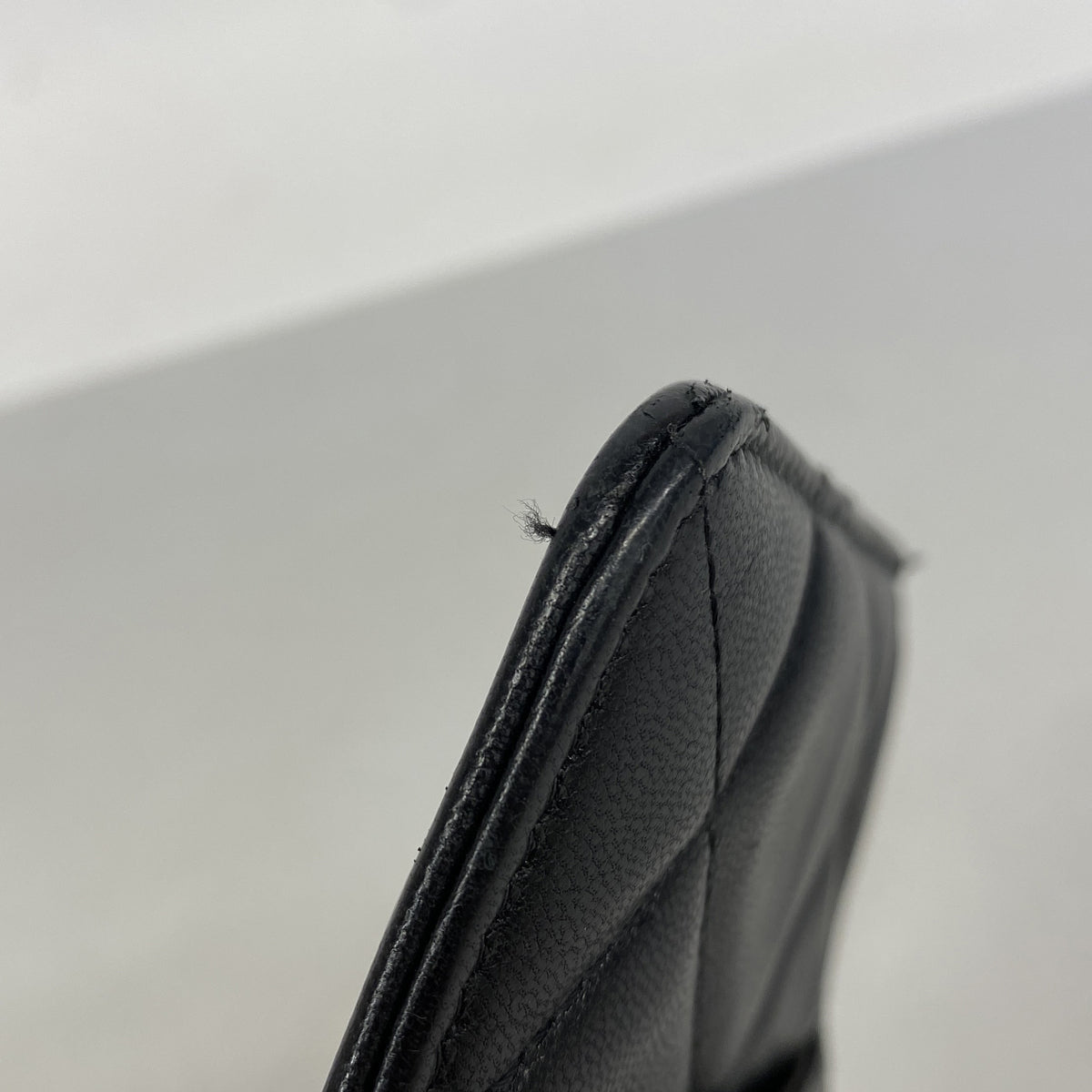 【6hd3872】シャネル 長財布 シャネル19 ラムスキン ブラック ゴールド金具【中古】レディース