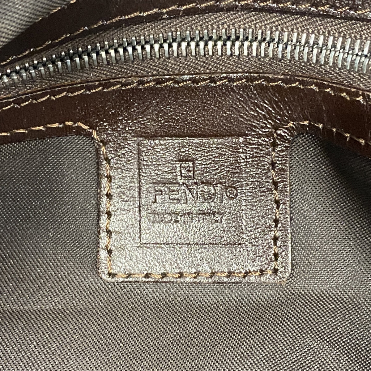【6hd3891】フェンディ ハンドバッグ ズッカ マンマバケット ナイロンキャンバス ブラウン シルバー金具【中古】レディース