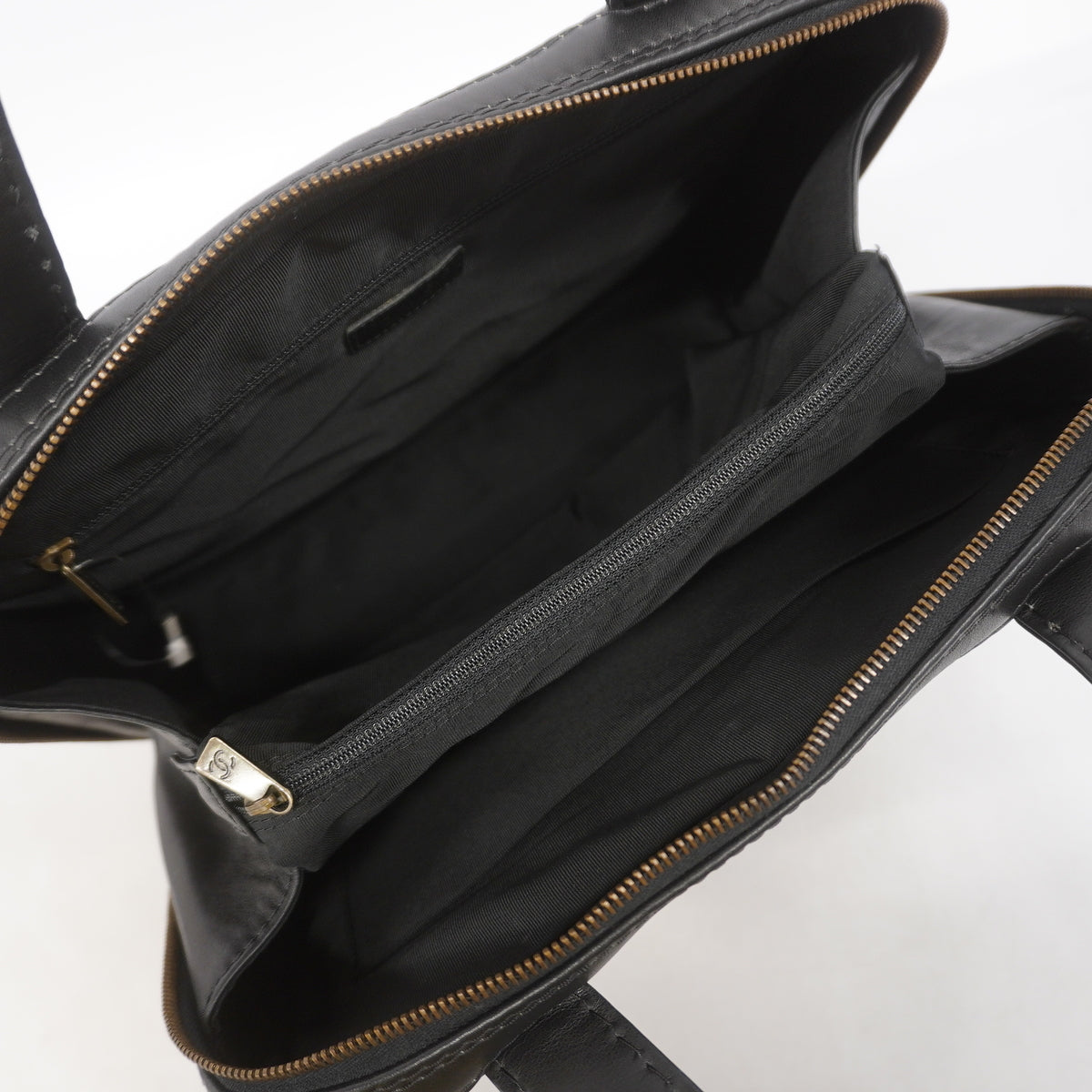 【6hd3967】シャネル トートバッグ ワイルドステッチ レザー ブラック ゴールド金具【中古】レディース