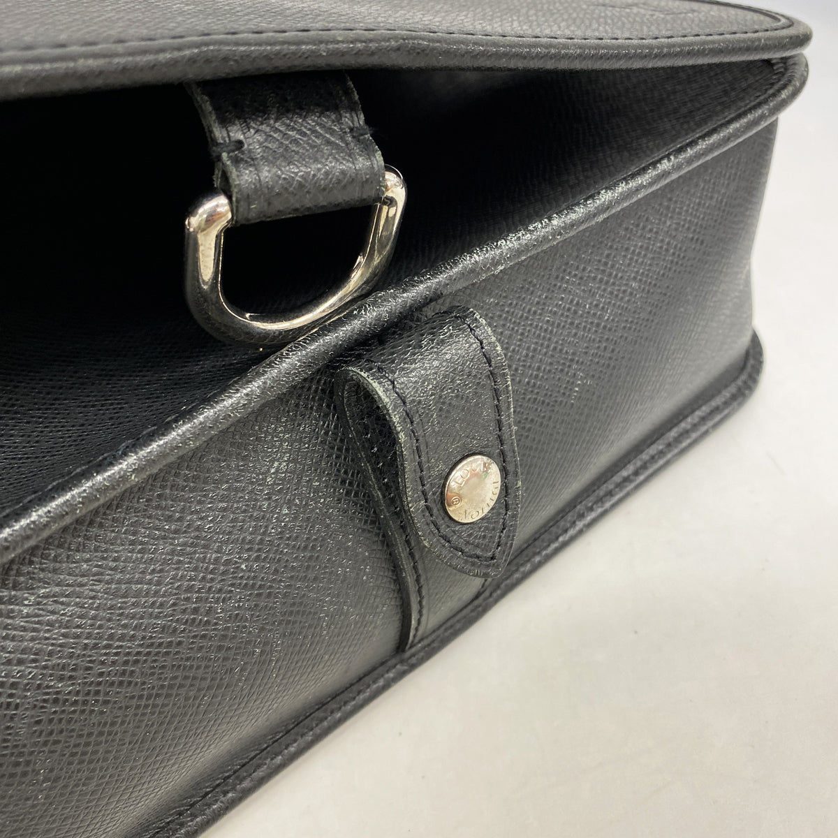 【6hd3997】ルイヴィトン ショルダーバッグ タイガ アンドレイ M32482 アルドワーズ【中古】メンズ