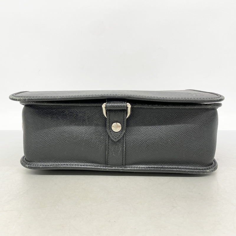 【6hd3997】ルイヴィトン ショルダーバッグ タイガ アンドレイ M32482 アルドワーズ【中古】メンズ