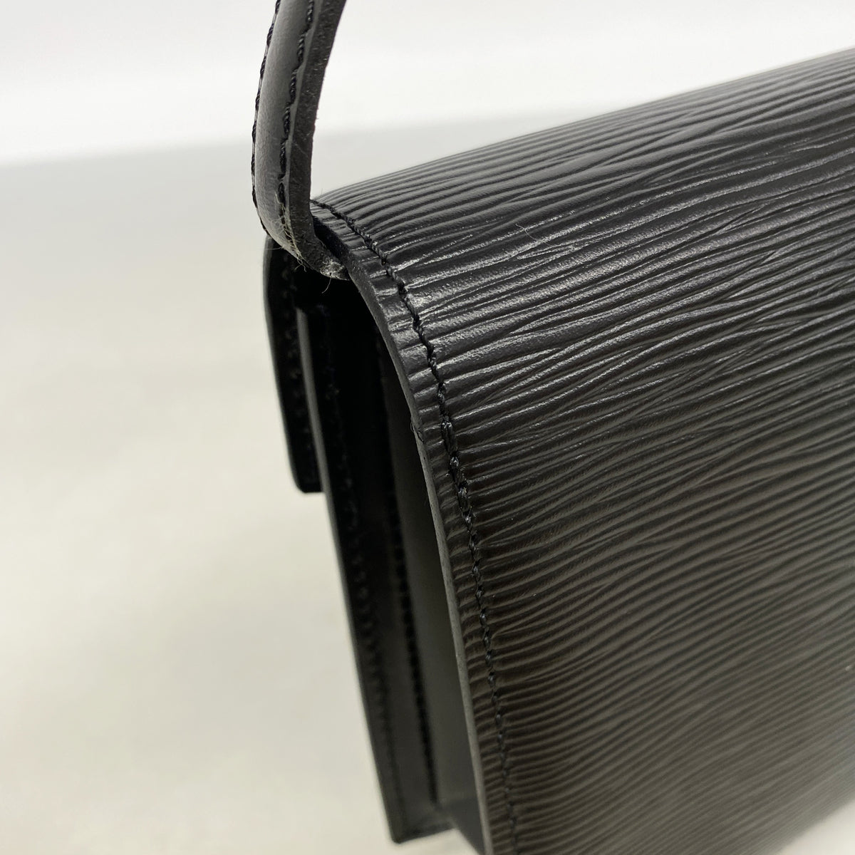 【6hd3998】ルイヴィトン ショルダーバッグ エピ プレブール M52562 ノワール【中古】レディース