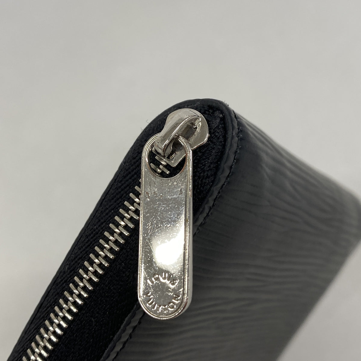 【6hd4052】ルイヴィトン コインケース エピ ジッピーコインパース M60152 ノワール【中古】メンズ レディース ユニセックス