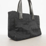 【6hd4053-k】シャネル トートバッグ ニュートラベル ナイロン ブラック シャンパンゴールド金具【中古】レディース