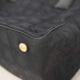 【6hd4053-k】シャネル トートバッグ ニュートラベル ナイロン ブラック シャンパンゴールド金具【中古】レディース