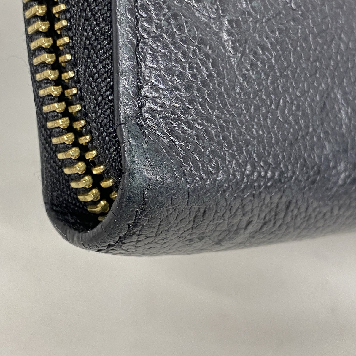 【6hd4094-k】ルイヴィトン 長財布 モノグラム・アンプラント ジッピーウォレット M61864 ノワール【中古】レディース