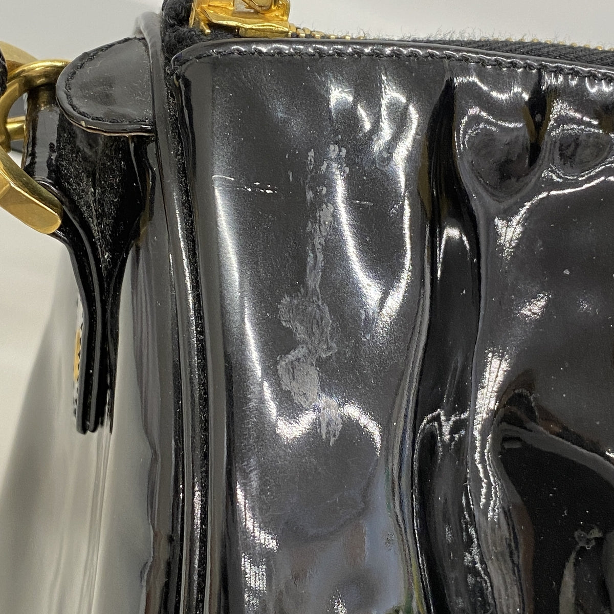 【6hd4101-k】シャネル ハンドバッグ パテントレザー ブラック ゴールド金具 2wayバッグ【中古】レディース