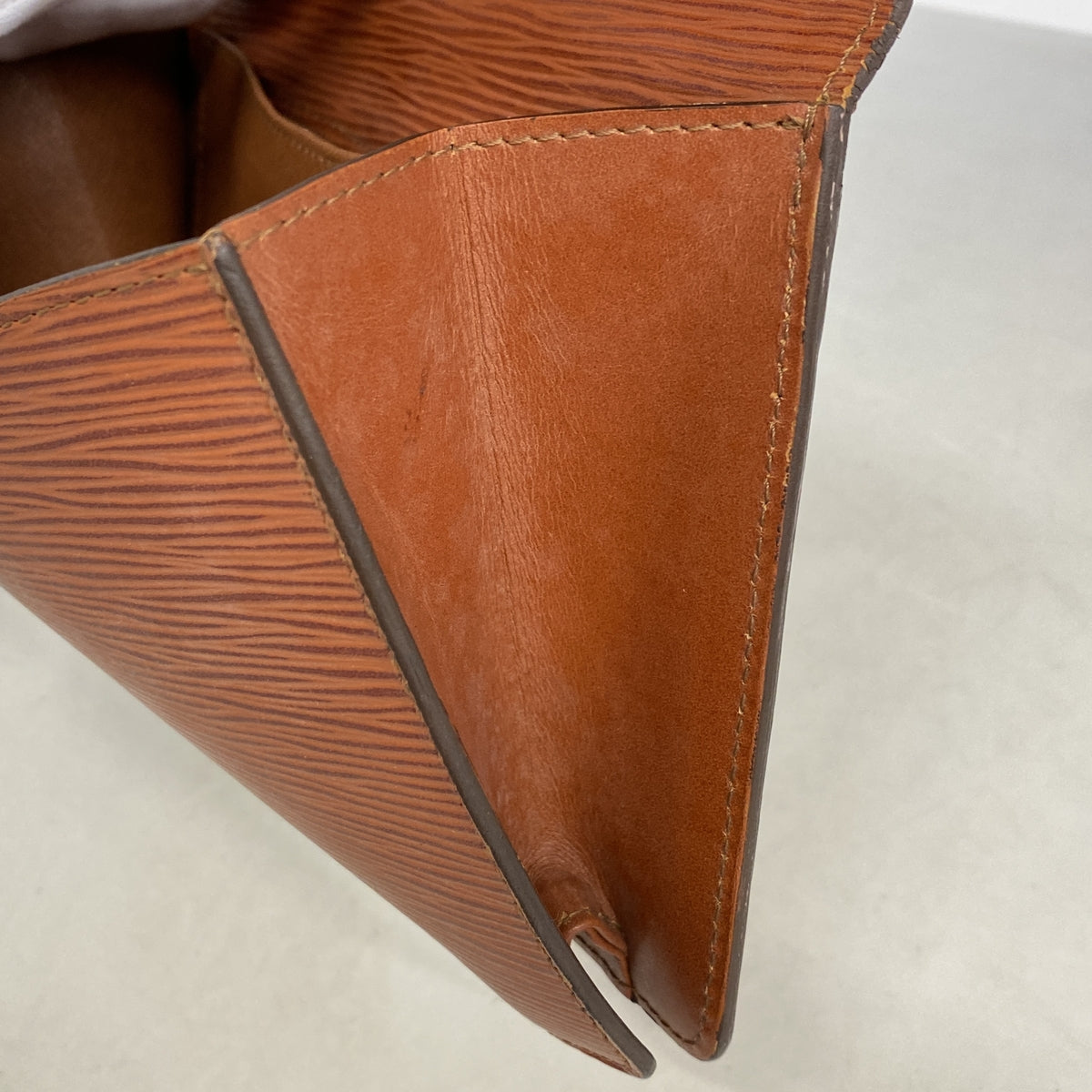 【6hd4114-k】ルイヴィトン クラッチバッグ エピ モンテーニュ ケニアブラウン【中古】レディース
