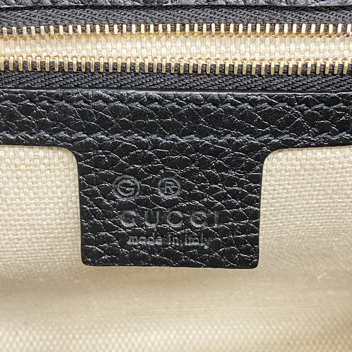 【6hd4133-k】グッチ ショルダーバッグ ソーホー 536224 レザー ブラック シャンパンゴールド金具【中古】レディース