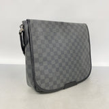 【6hd4154】ルイヴィトン ショルダーバッグ ダミエ・グラフィット ダニエルMM N58029 ブラック グレー【中古】メンズ
