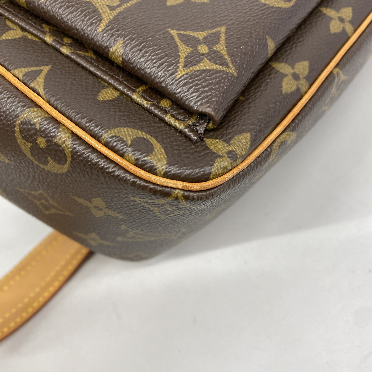 【6hd4173】ルイヴィトン ショルダーバッグ モノグラム ヴィバシテGM M51163 ブラウン【中古】レディース