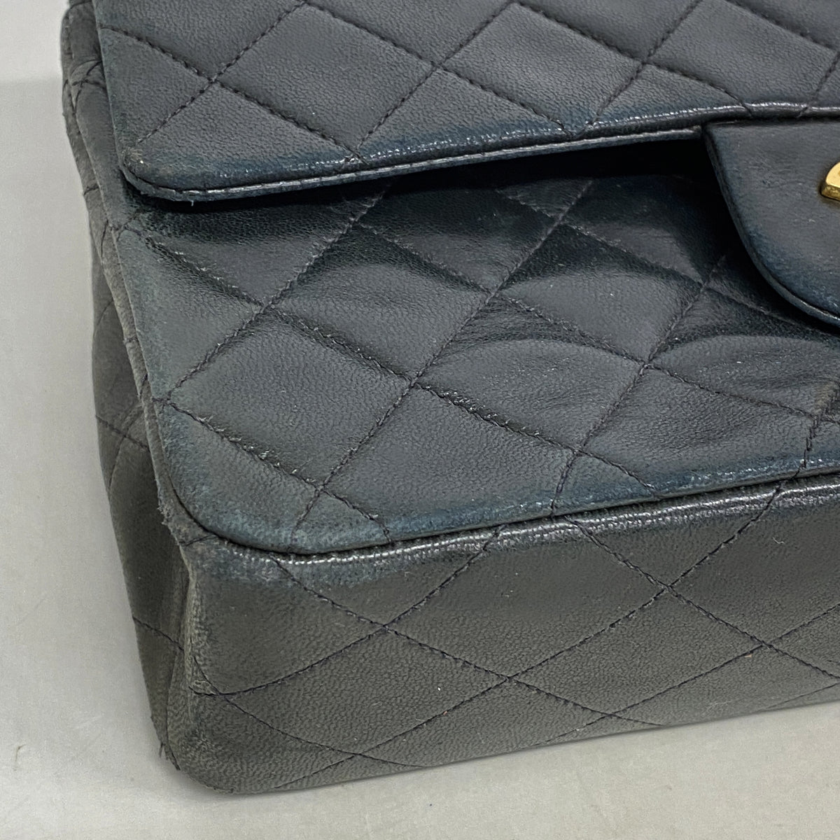 【6hd4202】シャネル ショルダーバッグ マトラッセ Wフラップ Wチェーン ラムスキン ブラック ゴールド金具【中古】レディース