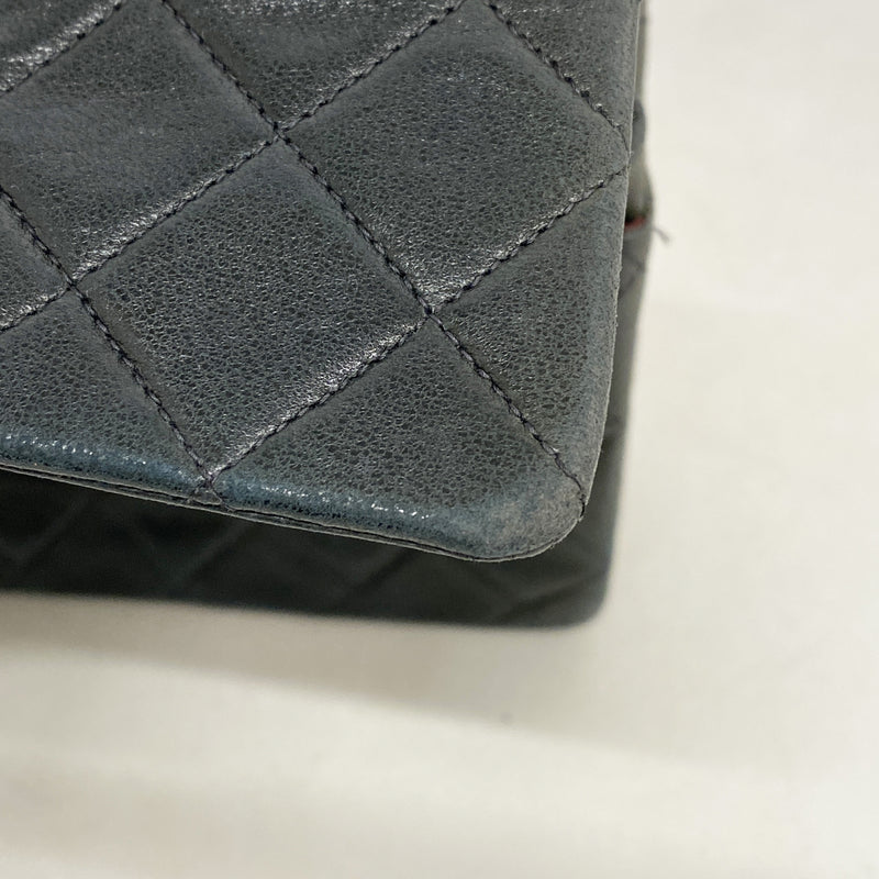 【6hd4202】シャネル ショルダーバッグ マトラッセ Wフラップ Wチェーン ラムスキン ブラック ゴールド金具【中古】レディース