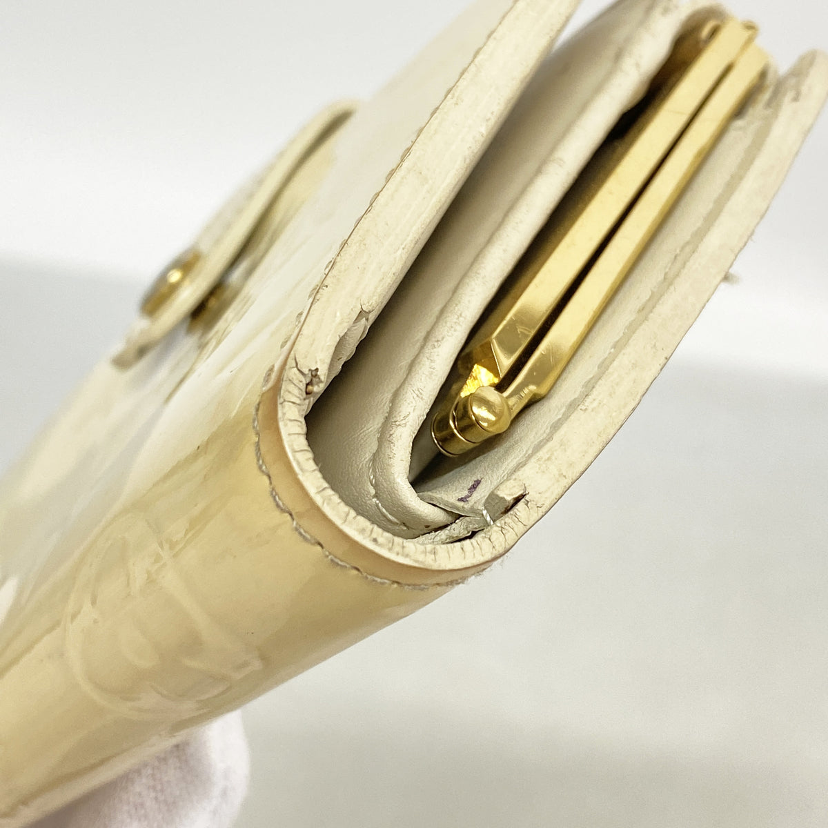 【6hd4219-k】ルイヴィトン 財布 ヴェルニ ポルトモネビエヴィエノワ M91363 ペルル【中古】レディース