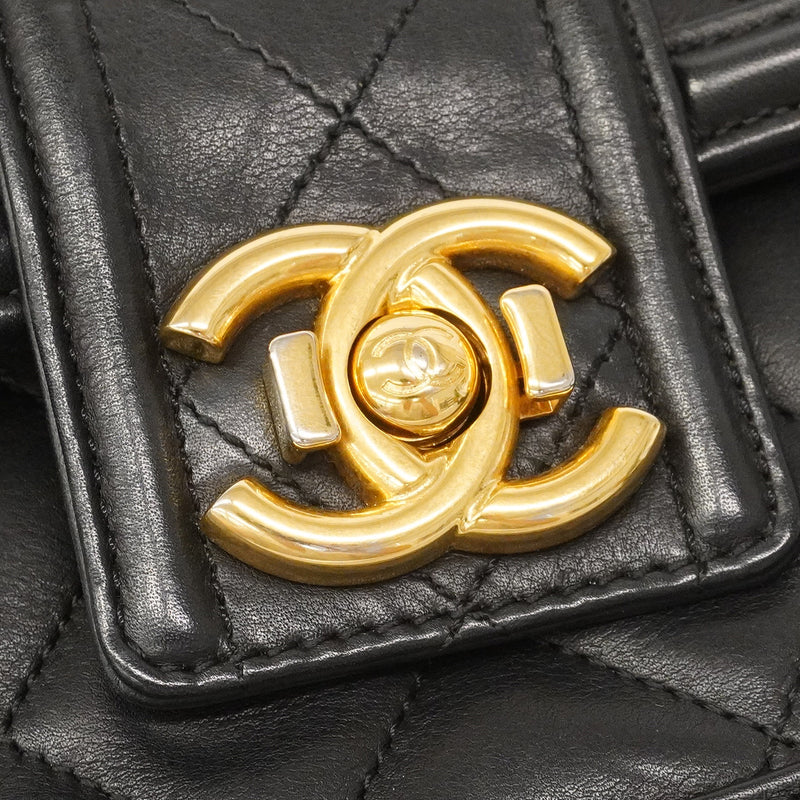 【6hd4236】シャネル ショルダーバッグ マトラッセ Wチェーン ラムスキン ブラック ゴールド金具【中古】レディース