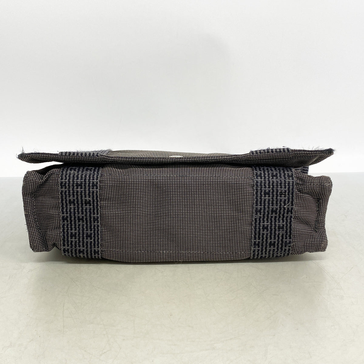 【6hd4265】エルメス ショルダーバッグ エールラインバサスPM ナイロン グレー シルバー金具【中古】レディース