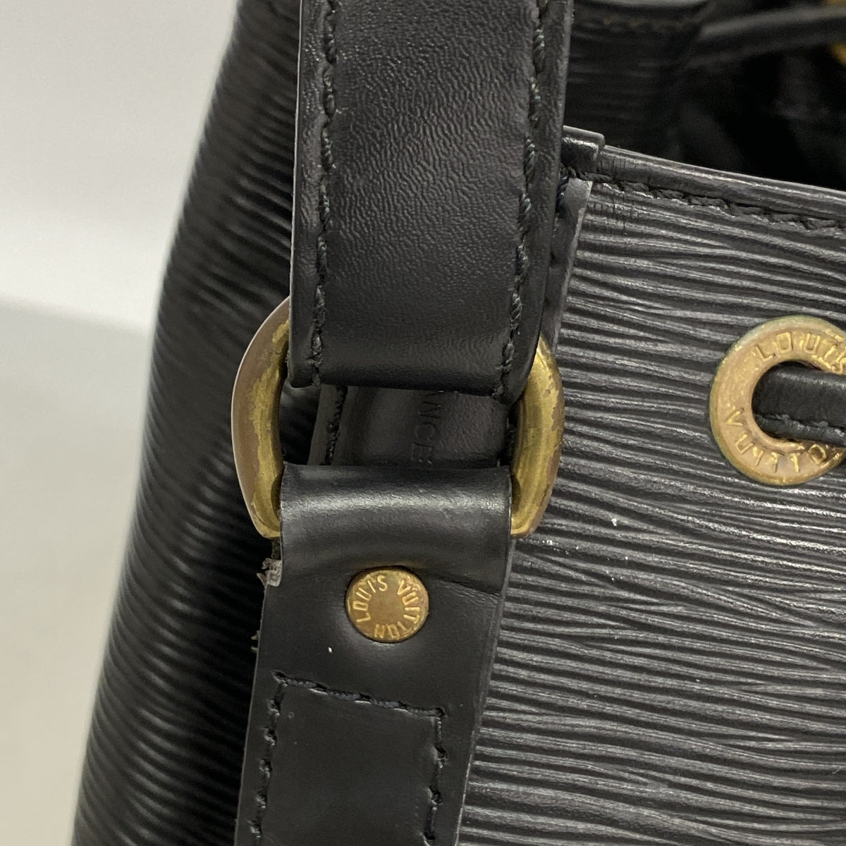 【6hd4278】ルイヴィトン ショルダーバッグ エピ プチノエ M44102 ノワール【中古】レディース