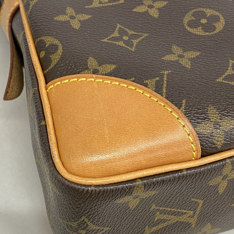 【6hd4297】ルイヴィトン ブリーフケース モノグラム ポルトドキュマンヴォワヤージュ M53361 ブラウン【中古】メンズ